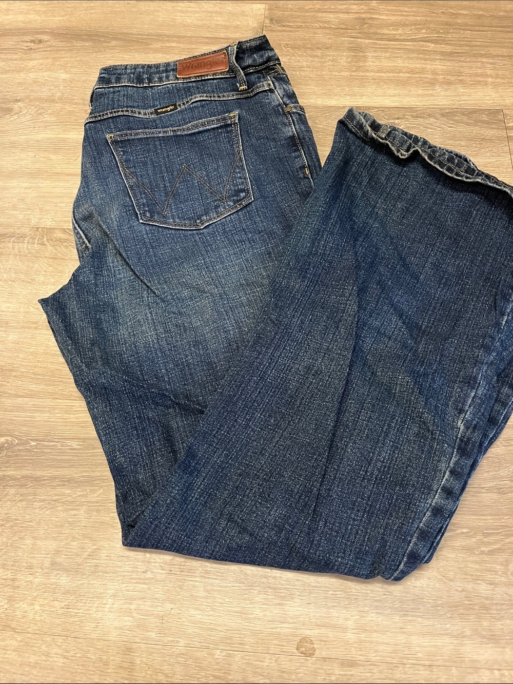 Wrangler Indigo Blue Straight-Leg Jeans